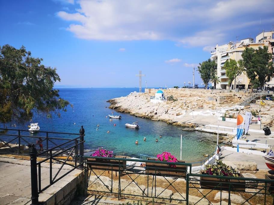 Apartment With Terrace In Piraiki Piraeus Luaran gambar
