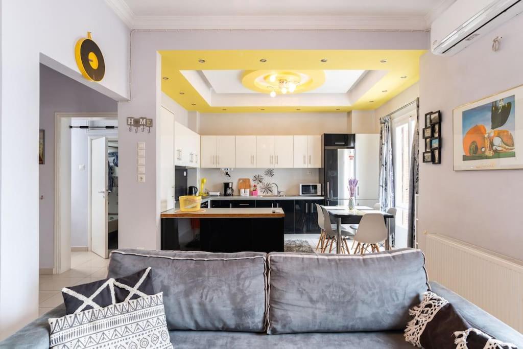 Apartment With Terrace In Piraiki Piraeus Luaran gambar