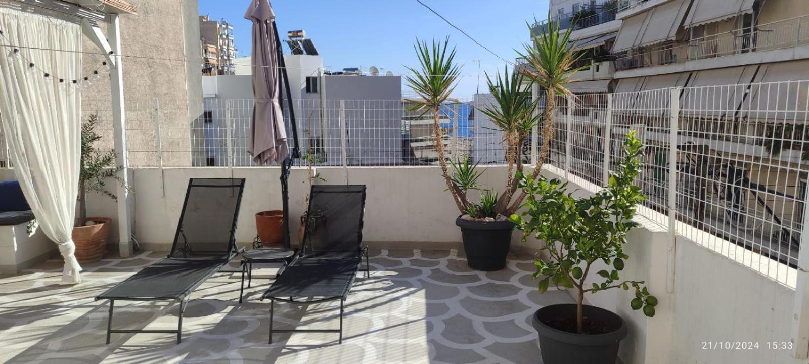 Apartment With Terrace In Piraiki Piraeus Luaran gambar
